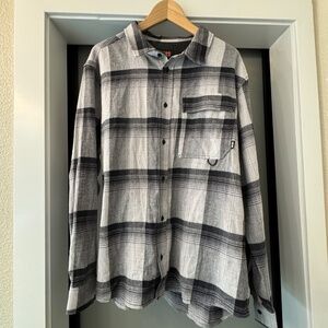 Nordstrom Bass Outdoor Men’s Grey Flannel Plaid Button Down Shirt NWT L